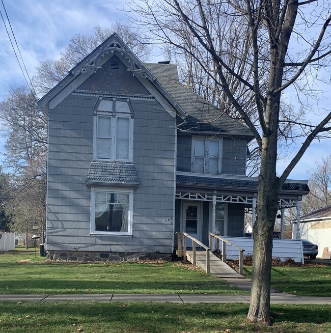 Building Photo - Clark 3 Unit 1 Rental