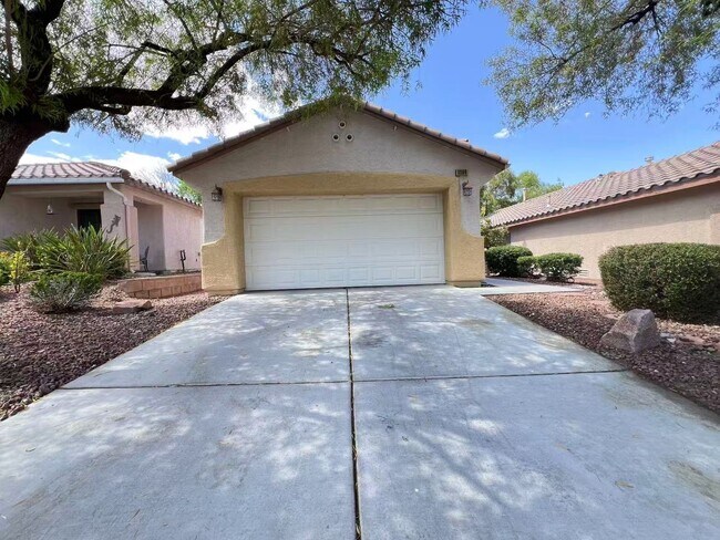 Beautiful single-family home located in Su... - Beautiful single-family home located in Su...