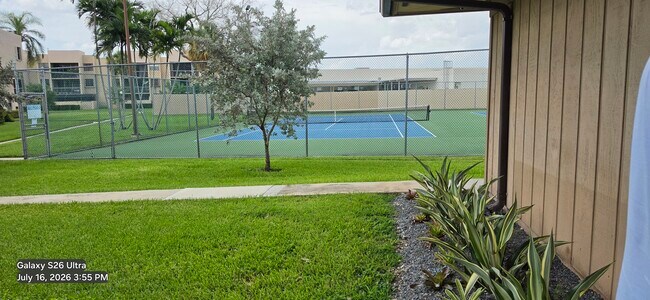 Tennis Courts - 10425 SW 112th Ave Unit 204