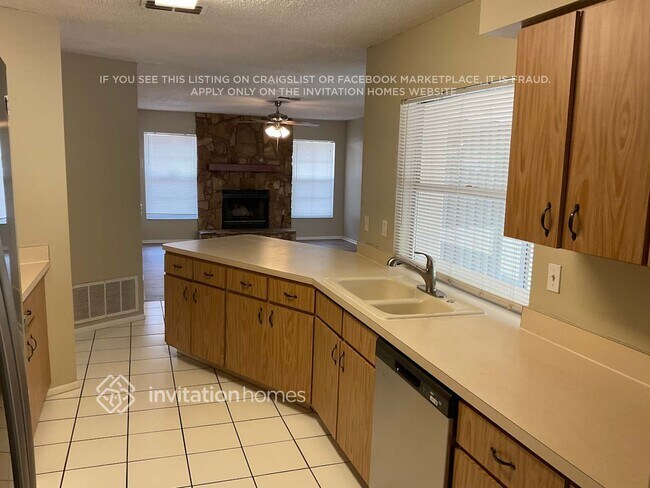 Photo - 4829 Montevista Dr