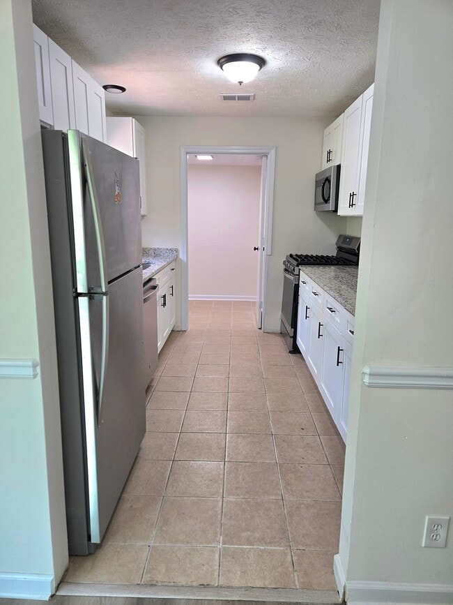 Photo - 106 Sterling Ct