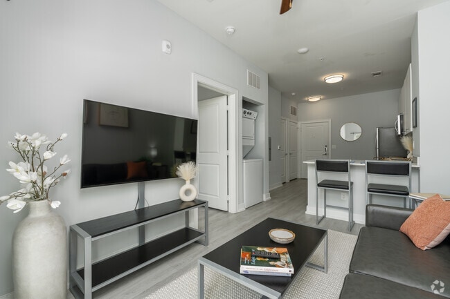 1BR, 1BA - 511SF - Living Room - Buffalo at Arlington