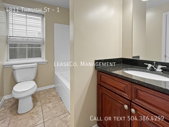 Photo - 4811 Thrush St