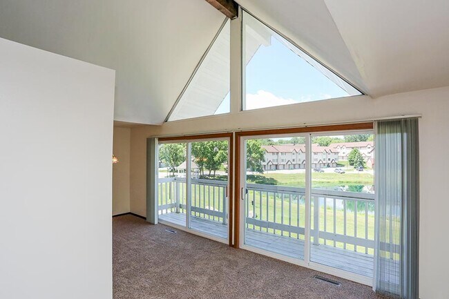 Summit Lake Apartments and Townhomes