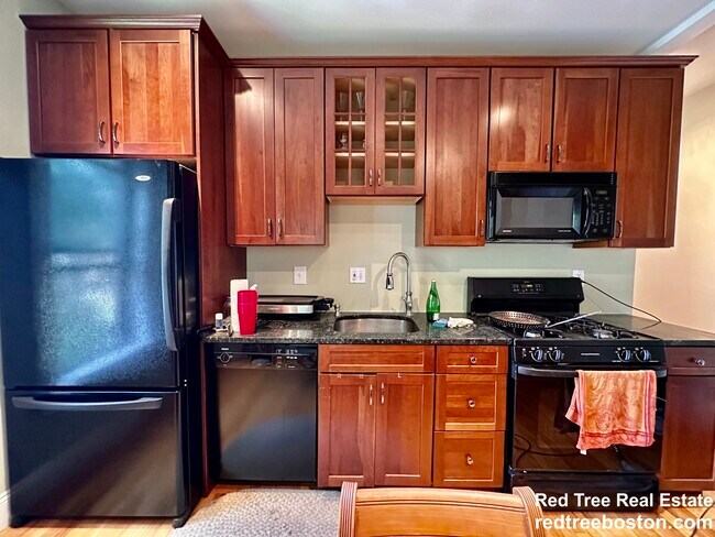 Photo - 69 Highland St Unit 2