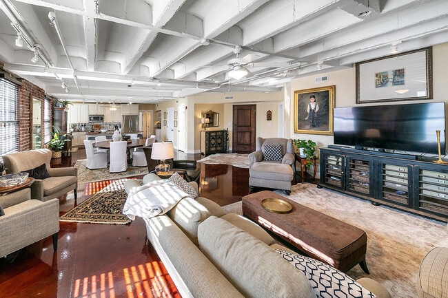 Photo - 535 Locust St Unit 303