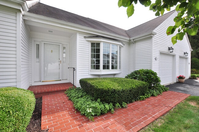 Building Photo - 8 Dickinson Ct Unit 8 Rental