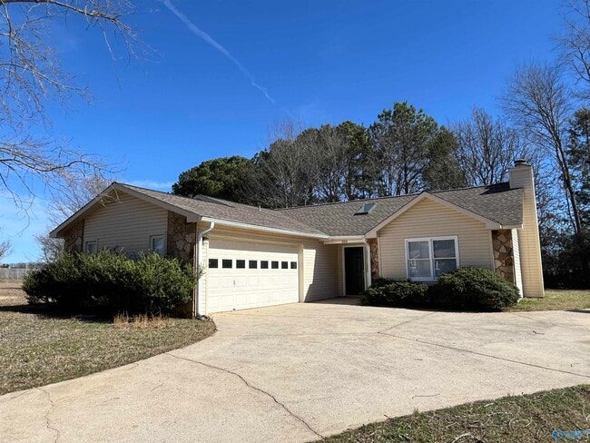 Photo - 105 Bellhurst Cir