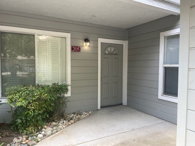 Photo - Spacious 2 bed 2bath condo available Early... Unit 205