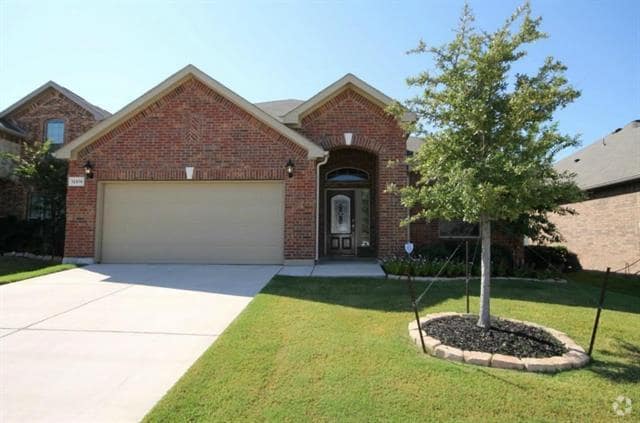 Building Photo - 12516 Fair Lane Rental