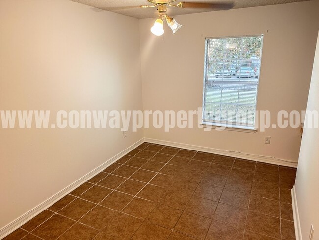 Photo - 12 Sharon Cir