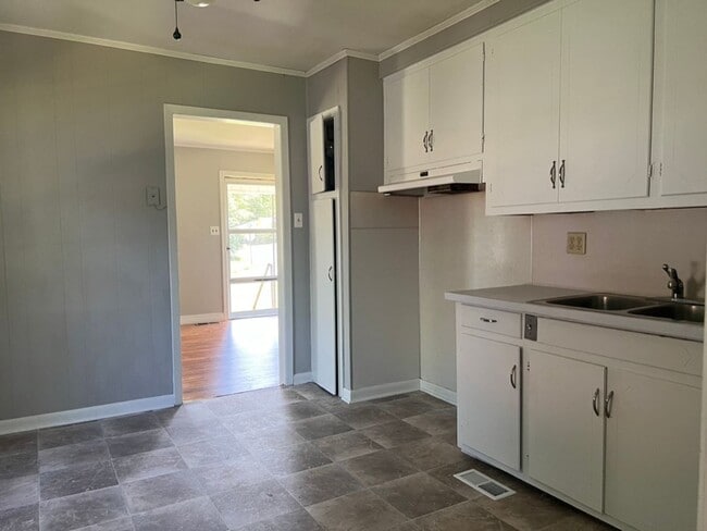 Building Photo - 2/1 in Arkadelphia Rental