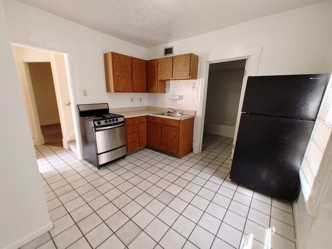 133 W 10th Ave Unidad REAR