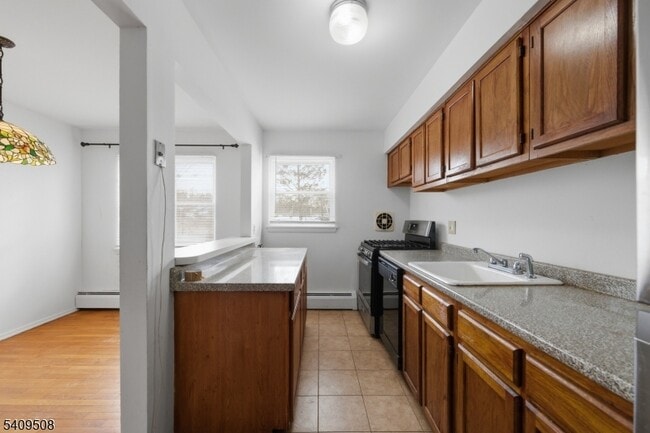 Photo - 43 Conforti Ave