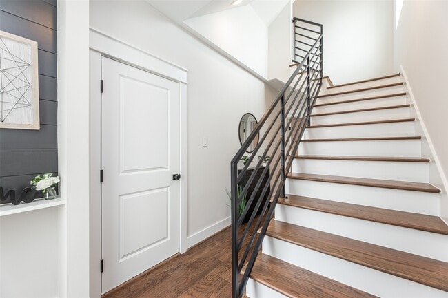 Photo - 605 Middle St