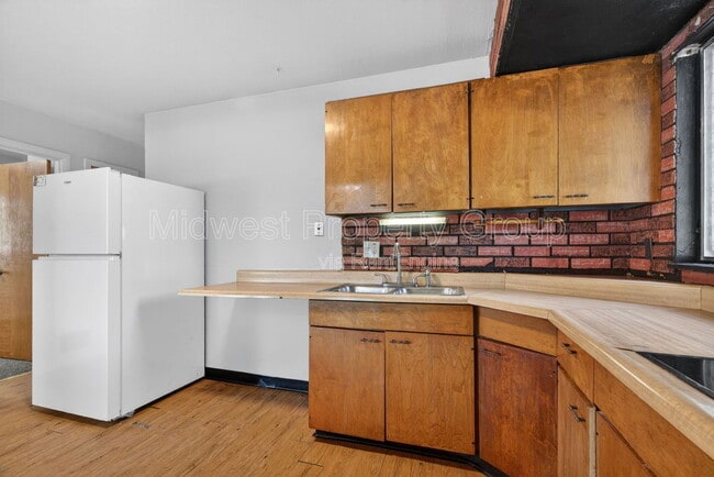 Photo - 743 Shepley Dr