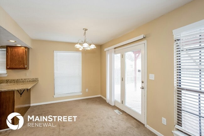 Photo - 7461 Cobblestone W Dr