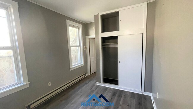 Photo - 929 Centre St Unit 1