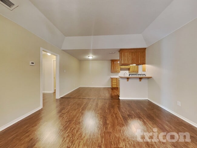 Photo - 700 Stribling Cir