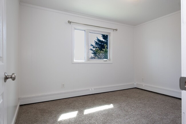 Photo - Diamond in the rough! Newly renovated interior - 5 Bed 2 Bath!