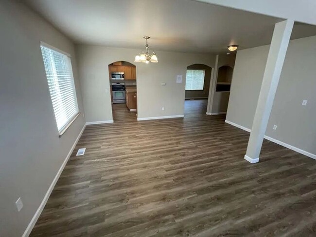 Photo - Puyallup House