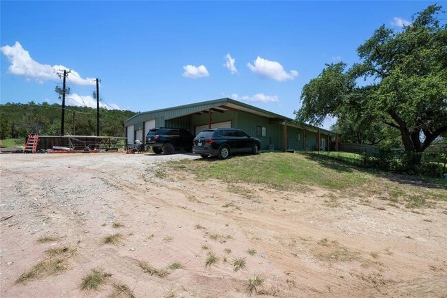 Photo - 21511 State Hwy 71