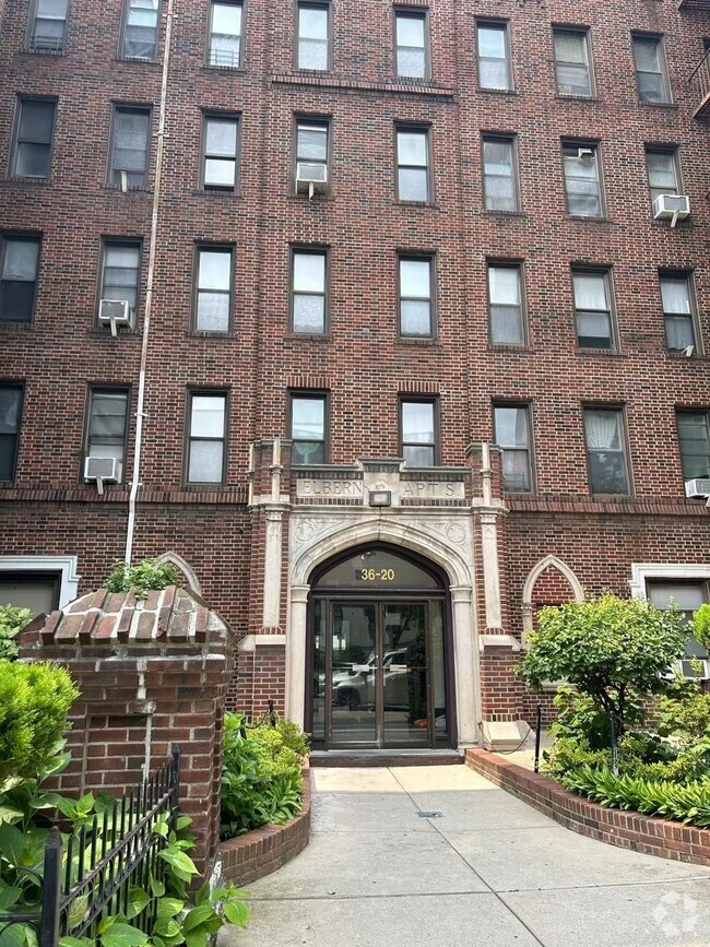 Building Photo - 36-20 168th St Rental