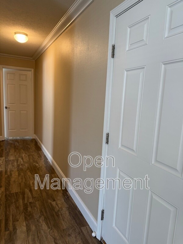 Photo - 8701 NE 107th Pl