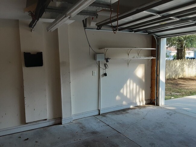 Photo - Townhouse Walking Distance to the Beach **...