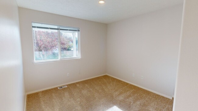 Photo - Single Level Family Friendly Home in Sandy. Fenced Backyard Pets Welcome