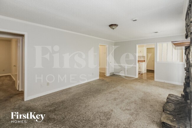 Photo - 6861 Valley Park Dr