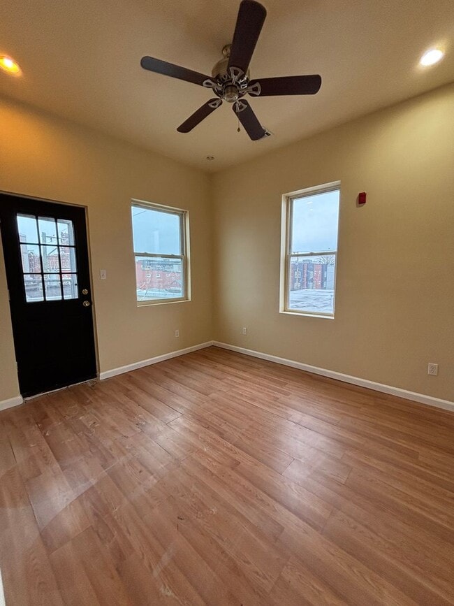 Photo - 2113 E Huntingdon St Unidad 3rd Floor