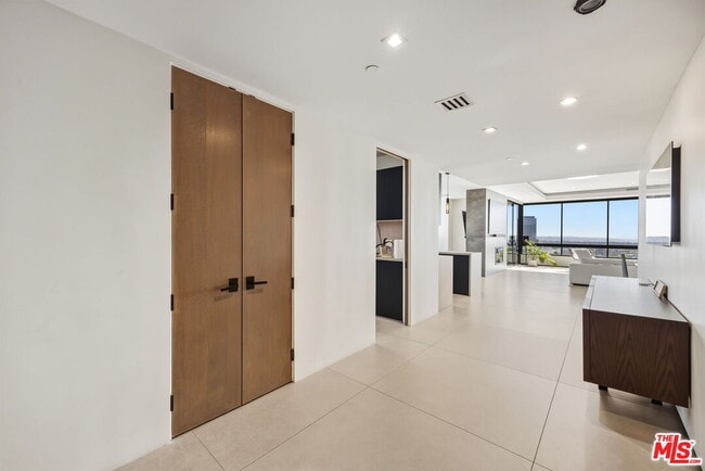 Photo - 10350 Wilshire Blvd Unit 1203