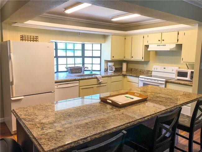 Photo - 329 Riverwood Dr