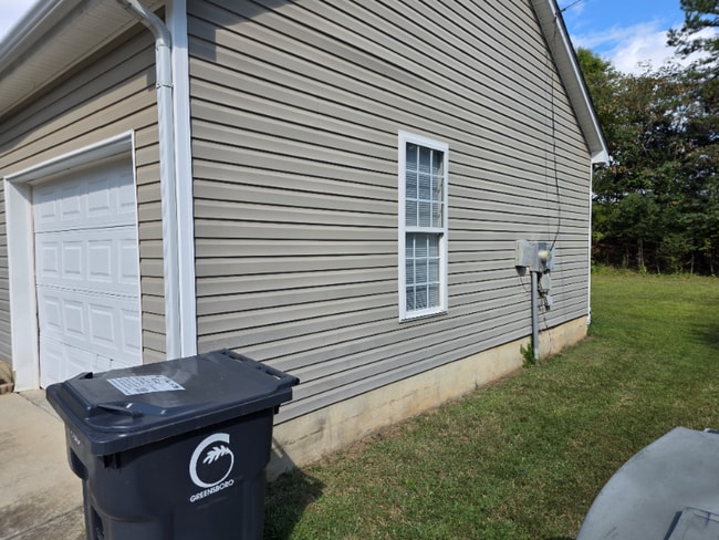 Photo - 207 Guerrant St