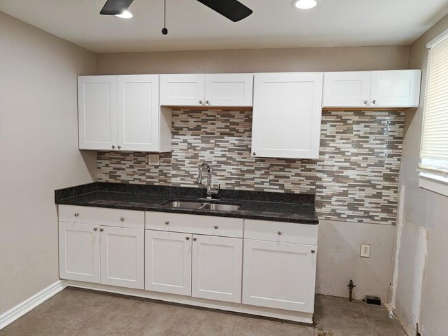 Photo - 5227 Devonshire Rd