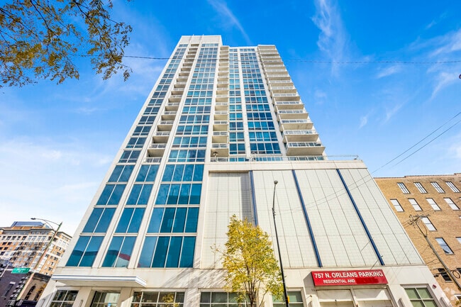 Building Photo - 757 N Orleans St Unit 1205 Rental