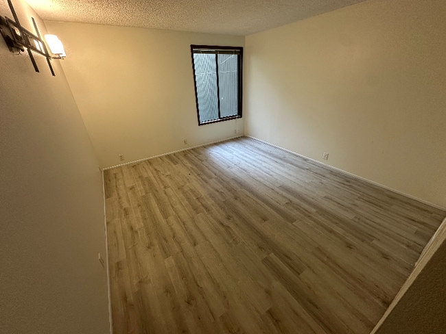 Photo - 2685 Woodstone Pl