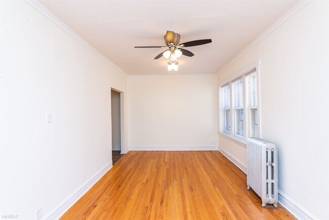 Photo - 1 br, 1 bath Condo - 3200 N Lake Shore Dr