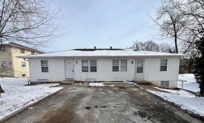 Building Photo - Cozy 2-Bedroom Apartment in Riverside!