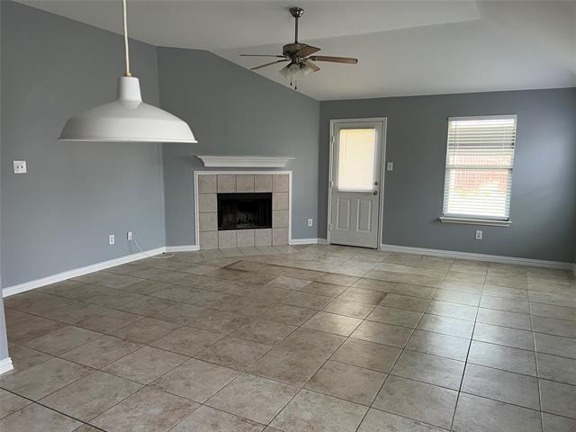 Photo - 304 Lakefront Dr