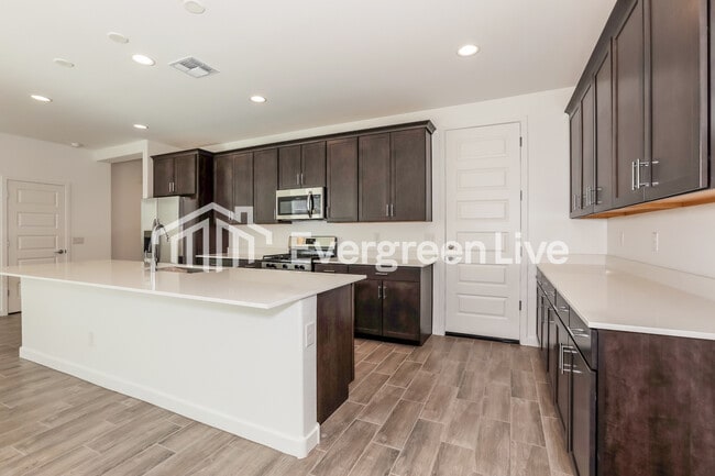 Photo - 10131 E Ulysses Ave