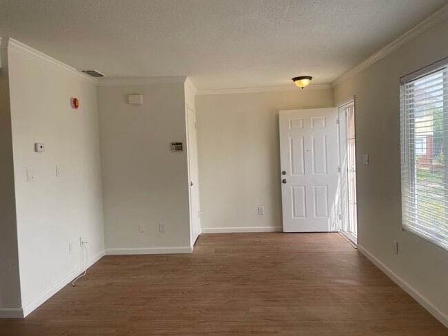 Photo - 3 Bedroom, 1.5 Bath Home in Parkway Neighborhood