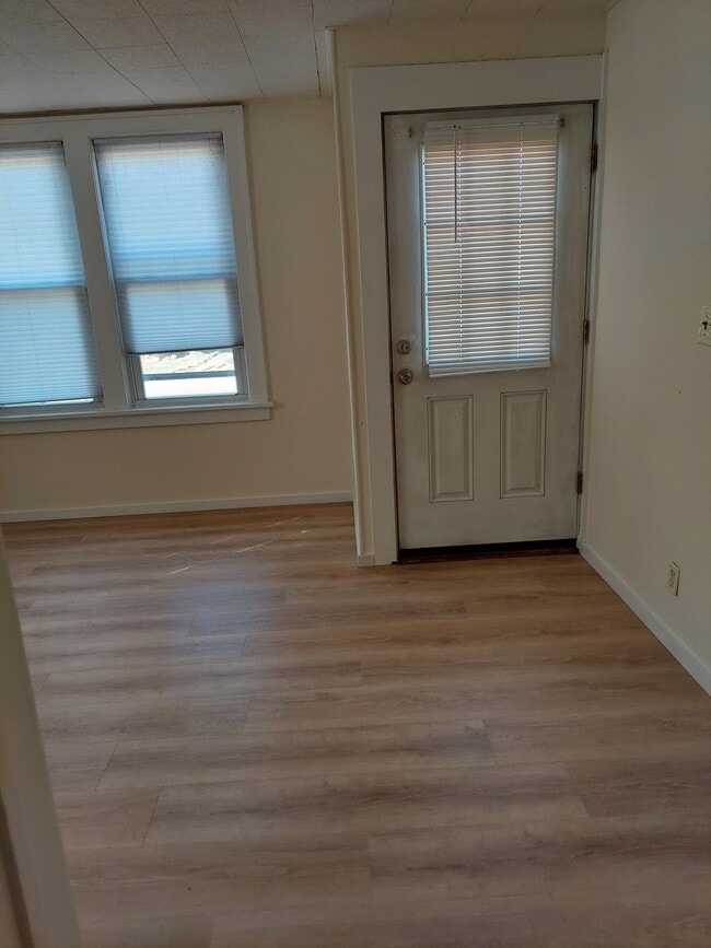 Building Photo - 7 Eagle Valley Rd Unit 7b