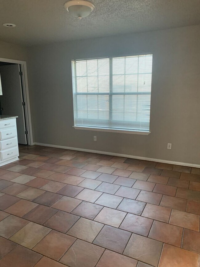 3 Bedroom/1.5 bath Home in Sanger Rental House Rental in Sanger, TX