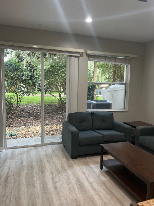 Building Photo - 5156 Regatta Dr Rental