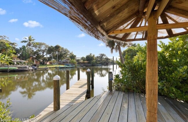 Photo - 415 N Shore Dr