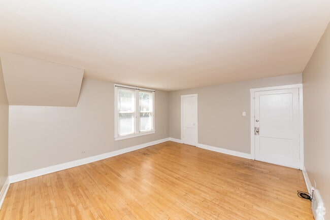Building Photo - 4153 N Whipple St Unit 2 Rental