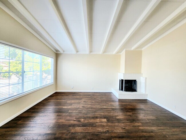 Photo - Delightful Shoreview 3 bedroom 2 bath home