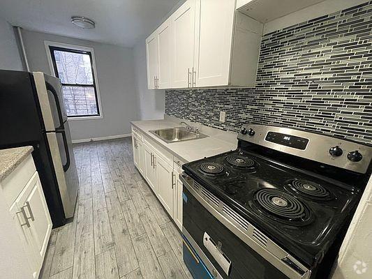 Building Photo - 2 bedroom in BRONX NY 10467 Unit 2B Rental